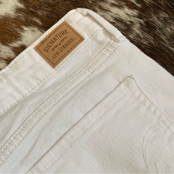 • [Levi’s] Mid Rise Skinny Crop • - Picture 6 of 10